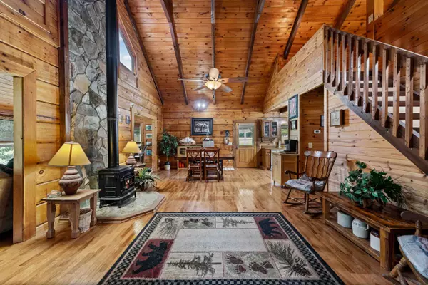 332 Night Ln, Epworth, GA 30541-3007