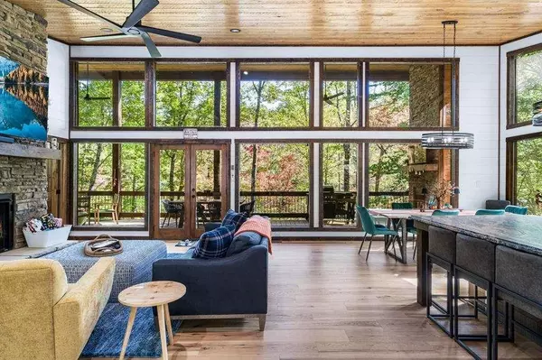 217 Goldmine RD, Morganton, GA 30560