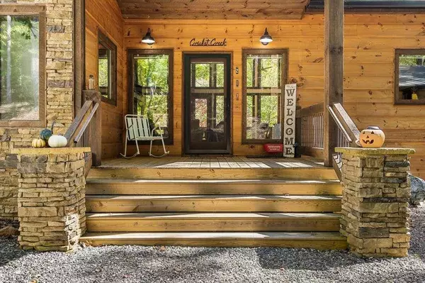 217 Goldmine RD, Morganton, GA 30560