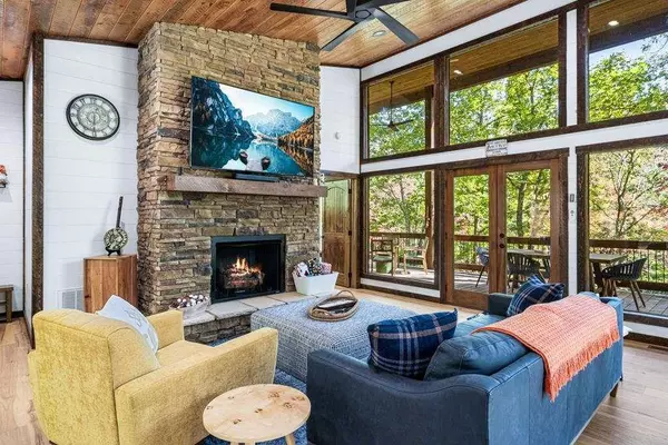 217 Goldmine RD, Morganton, GA 30560