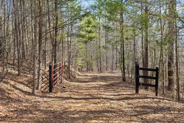 3 Carver Mill Road, Talking Rock, GA 30175