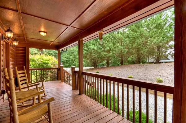 365 Trails End Summit, Ellijay, GA 30540