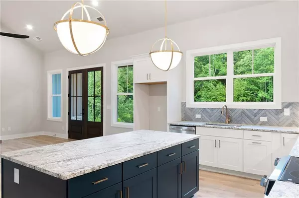 150 Red Maple LN, Blairsville, GA 30512