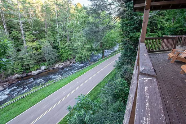 7022 Aska RD, Blue Ridge, GA 30513