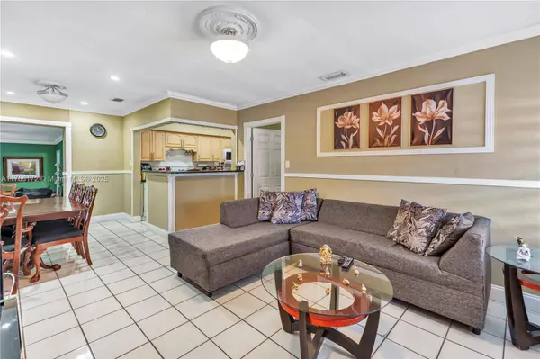 5801 W 2nd Ct, Hialeah, FL 33012