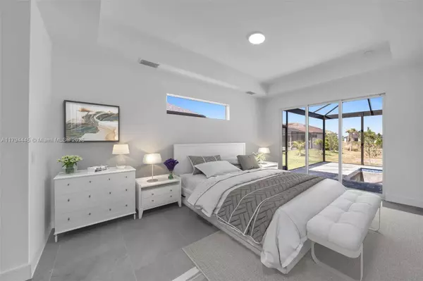 2813 NW 41ST AVE, Cape Coral, FL 33993