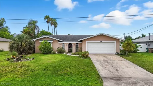 320 SE 17TH PL, Cape Coral, FL 33990