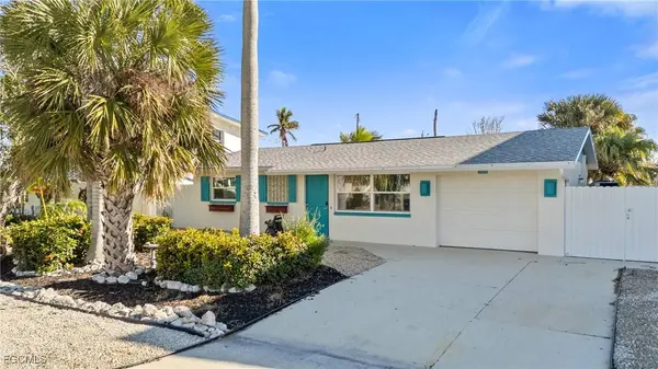 11828 Island AVE, Matlacha, FL 33993