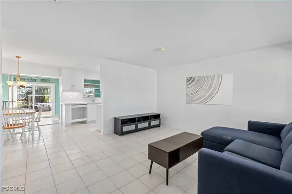 11828 Island AVE, Matlacha, FL 33993