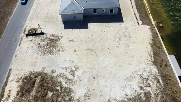 1906 NE 13th PL, Cape Coral, FL 33909