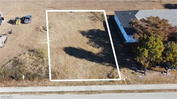 711 SE 8th ST, Cape Coral, FL 33990