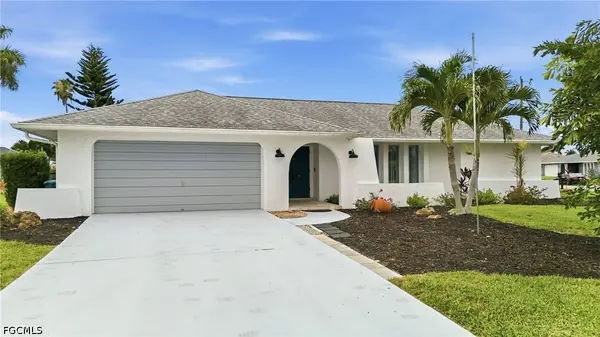 4129 Country Club BLVD, Cape Coral, FL 33904