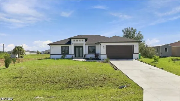9054 Lamkin CIR, Labelle, FL 33935
