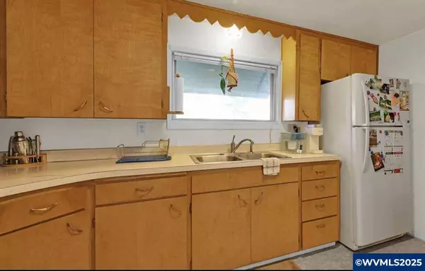 803 Main St, Philomath, OR 97370