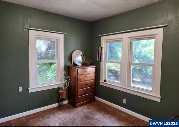 803 Main St, Philomath, OR 97370