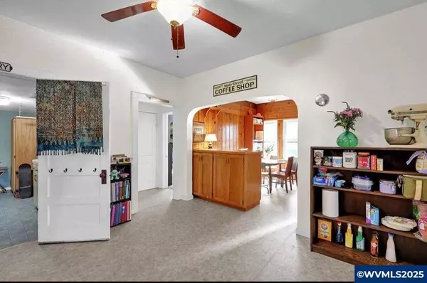 803 Main St, Philomath, OR 97370