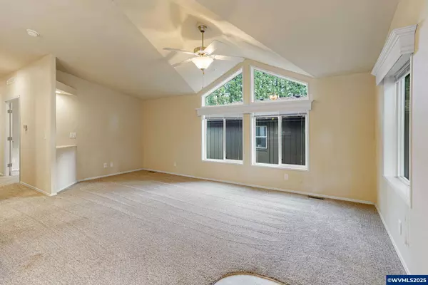 2125 Nocturne Ct SE SE, Salem, OR 97306