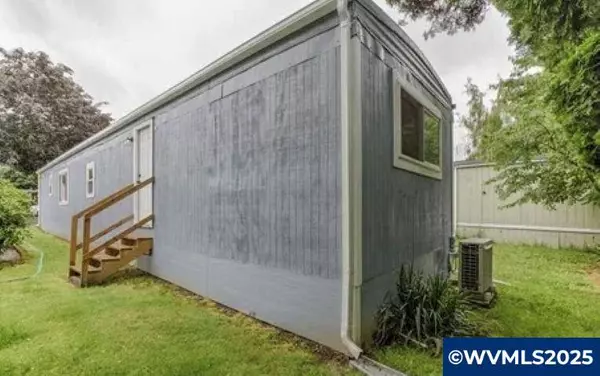 1930 Hampden Ln NE NE, Salem, OR 97305