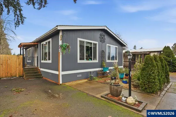 620 2nd Av, Canby, OR 97013