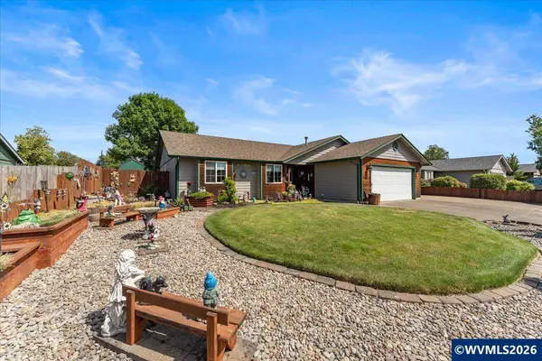 500 8th St, Aumsville, OR 97325