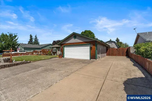 500 8th St, Aumsville, OR 97325