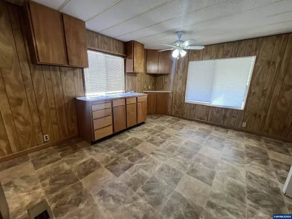 277 Conifer #83 Bl, Corvallis, OR 97330