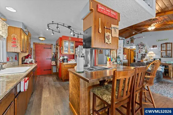 500 8th St, Aumsville, OR 97325