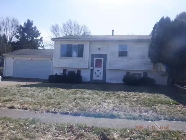 4121 Aspen Drive, Kalamazoo, MI 49006