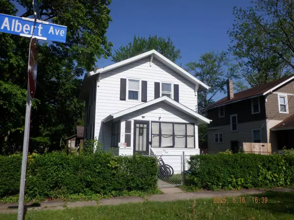940 Albert Avenue, Kalamazoo, MI 49048