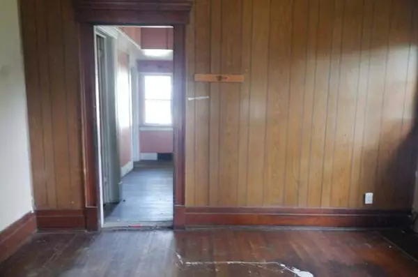 28 Convis Street, Battle Creek, MI 49017