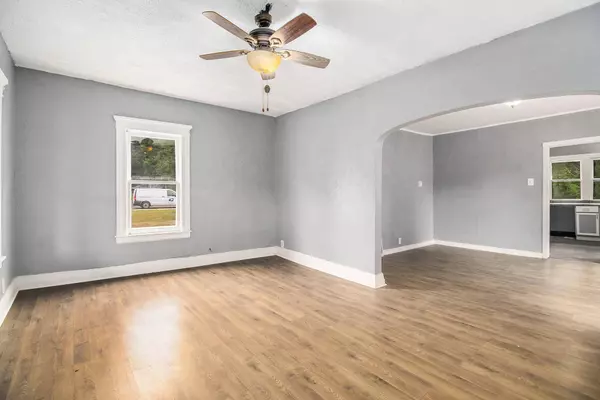 1850 S Burdick Street, Kalamazoo, MI 49001