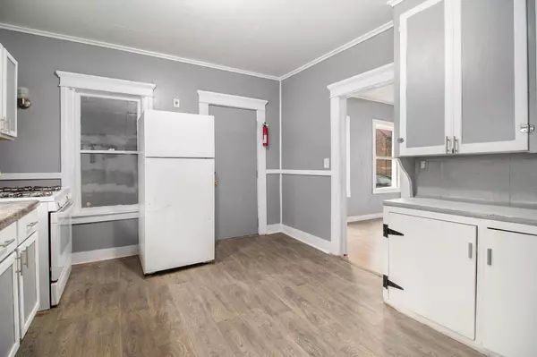 1850 S Burdick Street, Kalamazoo, MI 49001