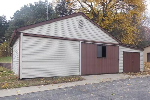 1711 108th Avenue, Otsego, MI 49078