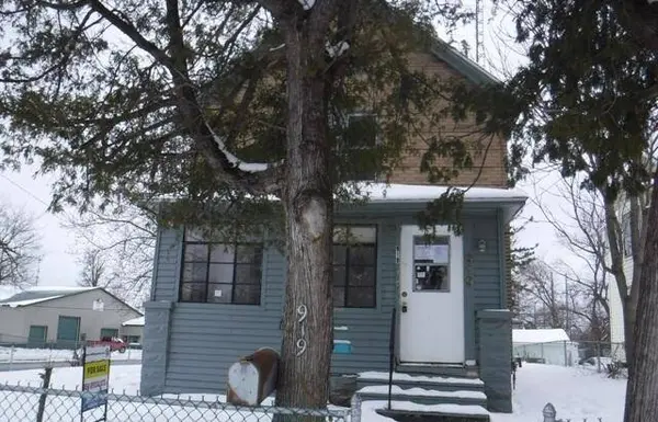 919 4th Street, Three Rivers, MI 49093