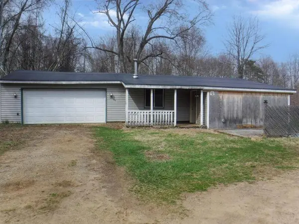 41704 6th Avenue, Bloomingdale, MI 49026