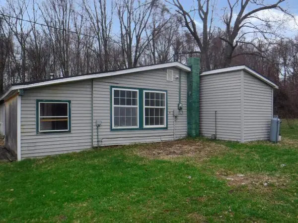 41704 6th Avenue, Bloomingdale, MI 49026