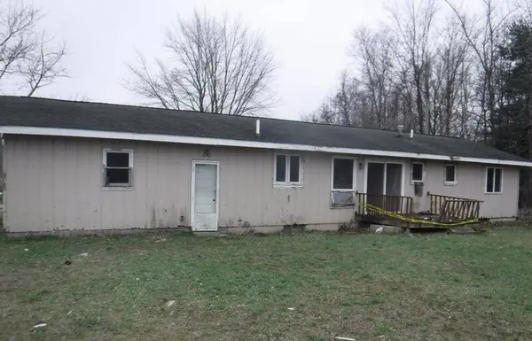 30450 M 152, Dowagiac, MI 49047