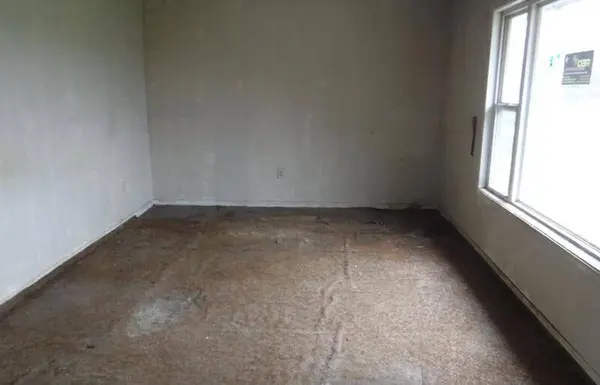 30450 M 152, Dowagiac, MI 49047