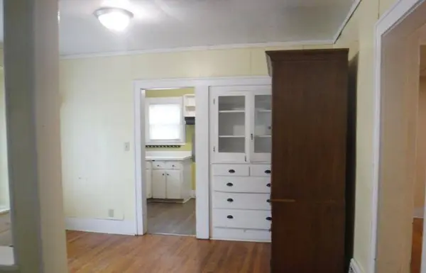 2726 E Main Street, Kalamazoo, MI 49048