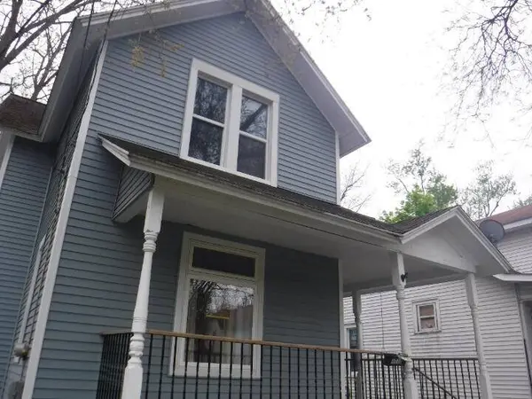 1212 Washington Avenue, Kalamazoo, MI 49001
