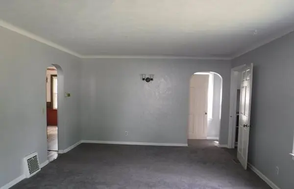 218 Amos Avenue, Portage, MI 49002