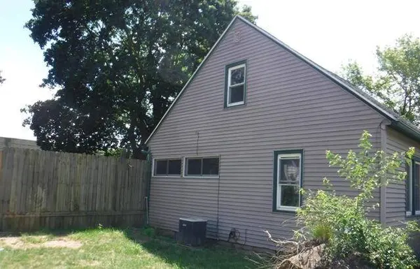 218 Amos Avenue, Portage, MI 49002
