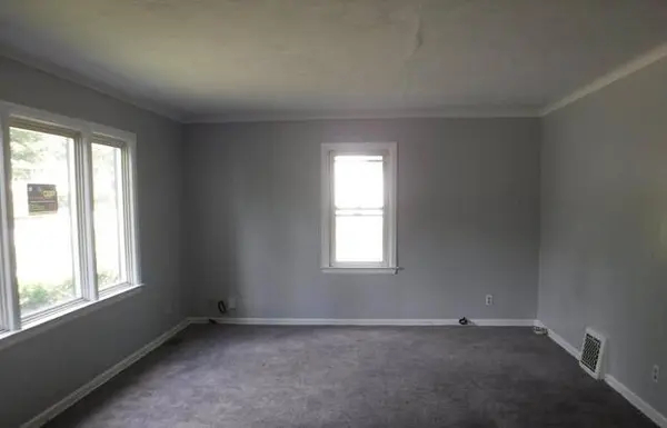 218 Amos Avenue, Portage, MI 49002