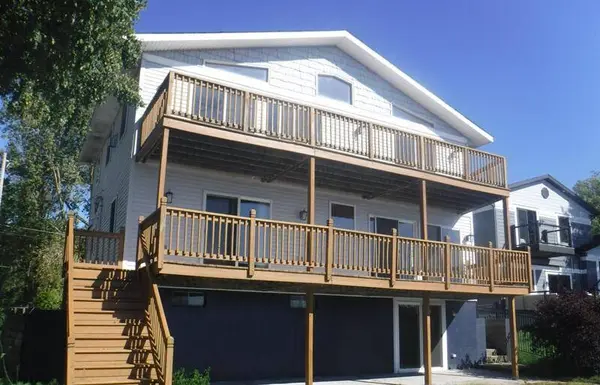 2918 E Shore Drive, Portage, MI 49002