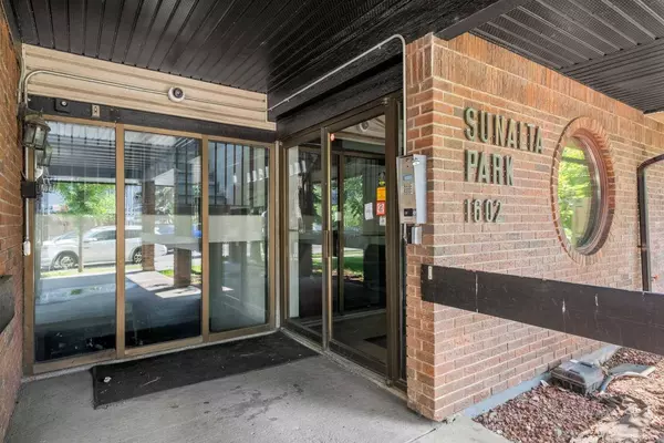 1602 11 AVE SW #104, Calgary, AB T3C 0N2