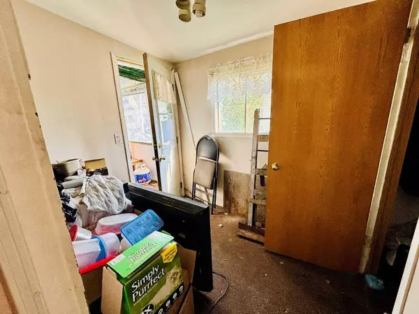 6724 17 AVE SE #13, Calgary, AB T2A 0W5