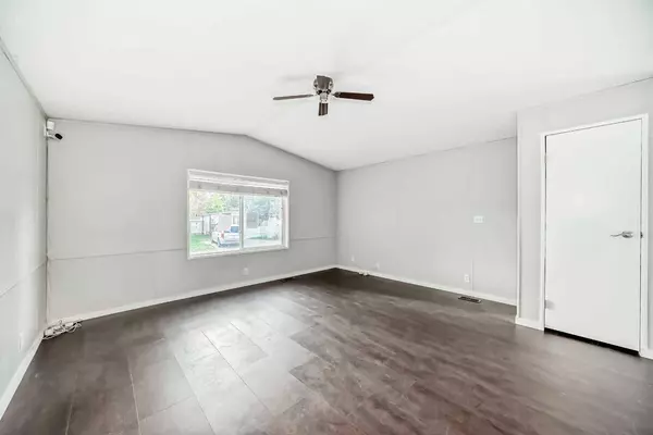 6724 17 AVE SE #167, Calgary, AB T2A 0W5