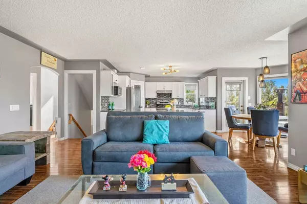 216 Stonegate PL NW, Airdrie, AB T4B 2P3