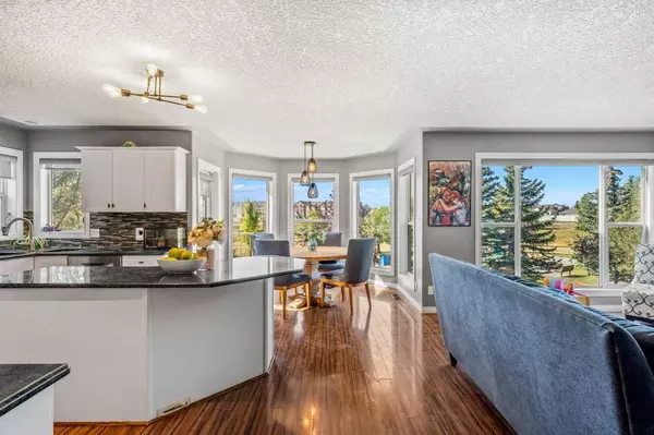 216 Stonegate PL NW, Airdrie, AB T4B 2P3