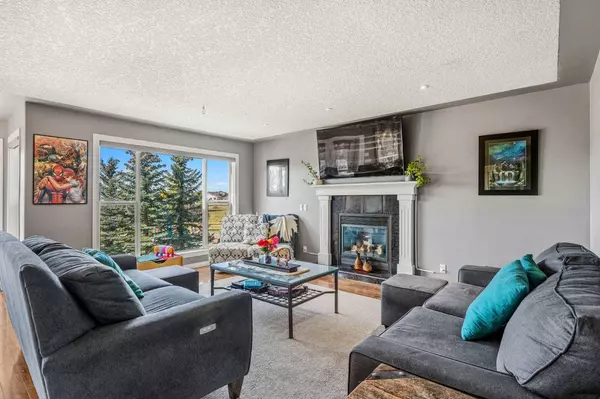 216 Stonegate PL NW, Airdrie, AB T4B 2P3